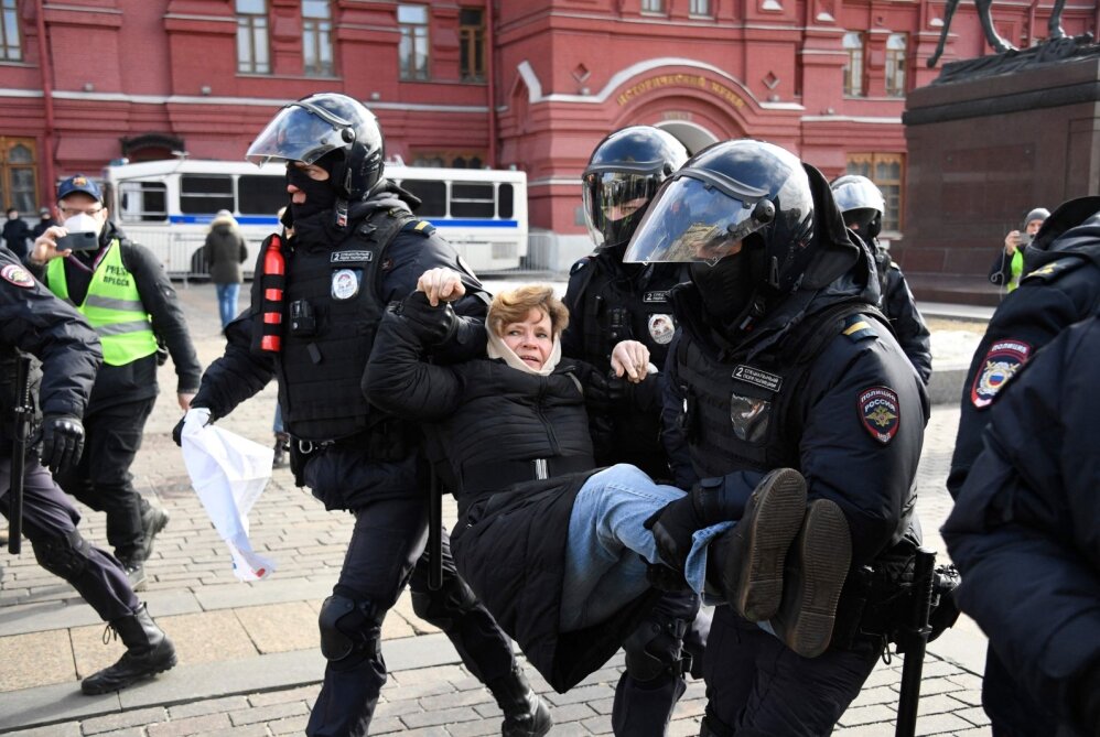Maskvoje sulaiko protestuotojus