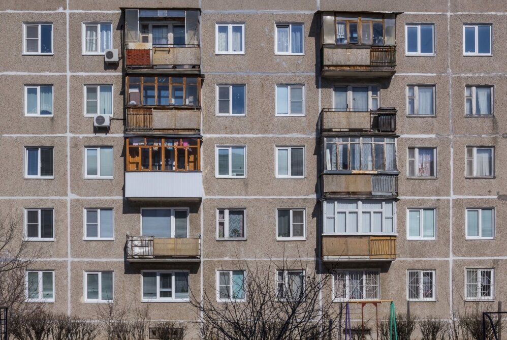 Sovietmečio daugiabutis, statytas 1967 m.