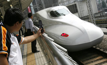 Japoniškas greitasis traukinys