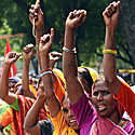 Protestuojančios Indijos moterys