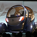 Pekine vykstančioje automobilių parodoje eksponuojamas Nissan Pivo2.