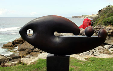 Naujosios Zelandijos skulptoriaus Paulo Dibble bronzos skulptūra