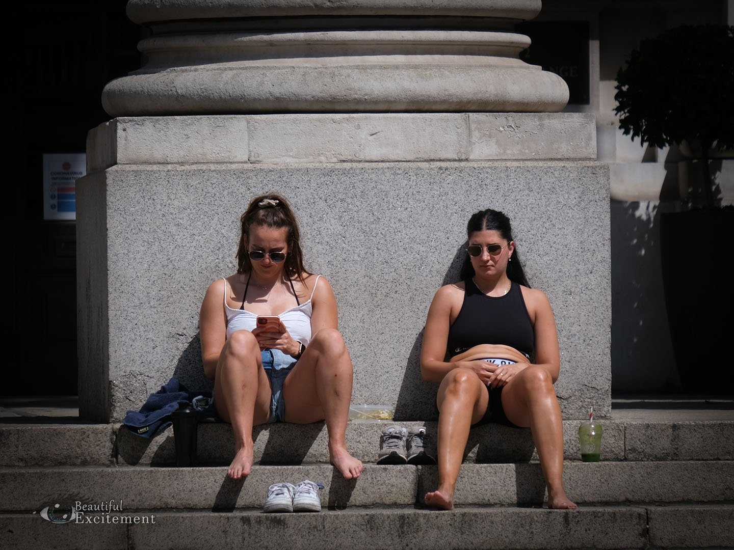 Nonostante il caldo soffocante, la Spagna ha vietato ai condizionatori di essere impostati sotto i 27 gradi