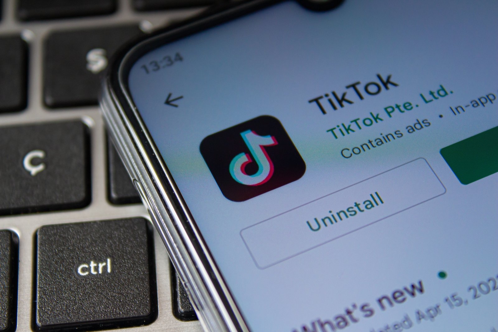 Il personale della Guardia Nazionale non può usare TikTok sui propri telefoni: dati a cui accede il Partito Comunista Cinese