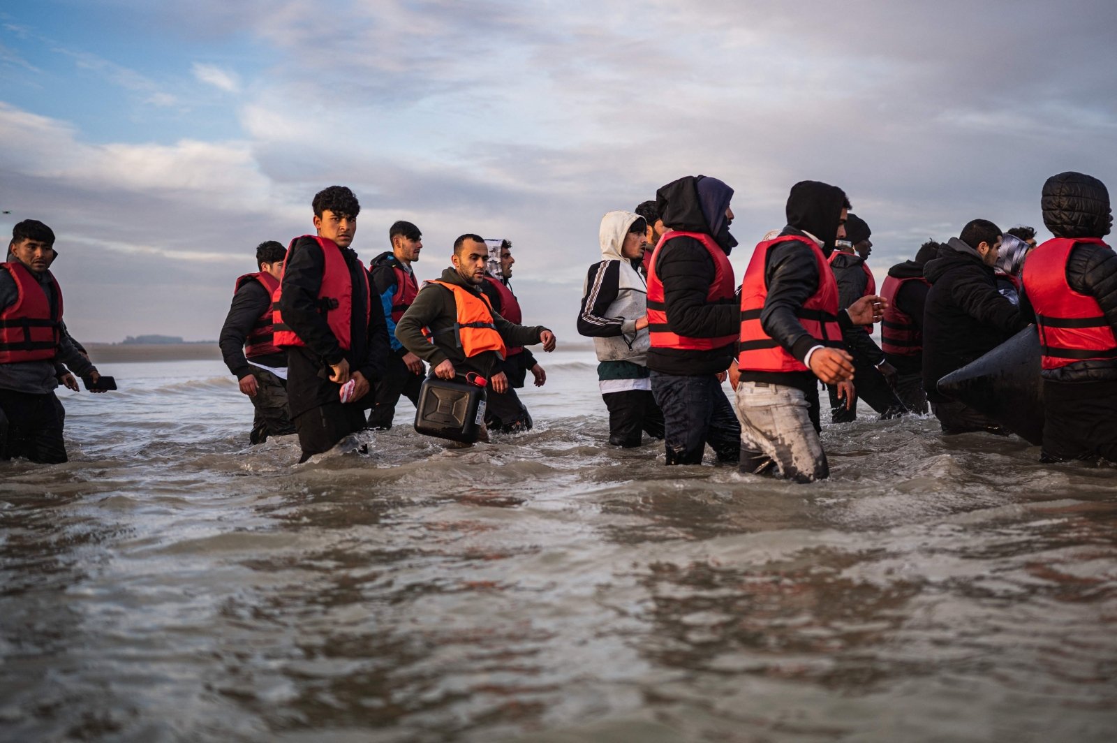 L’Italia ha annunciato regole severe per i soccorritori di migranti in mare